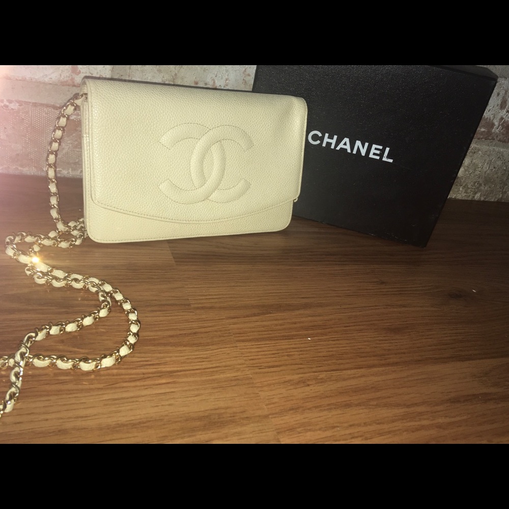 Chanel Caviar Cross Body